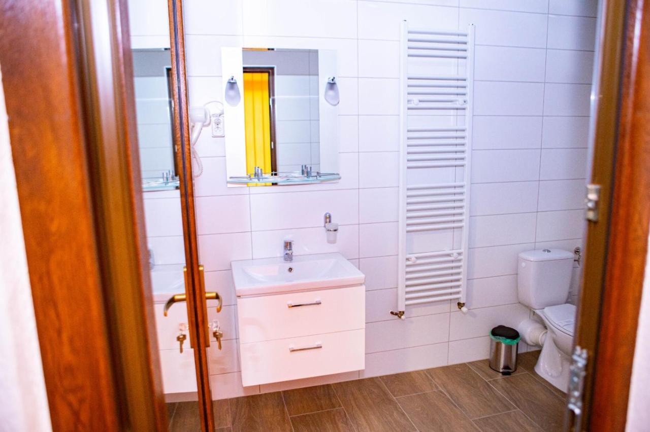 Hotel Vila Swe Sar Curtea de Argeş Zewnętrze zdjęcie